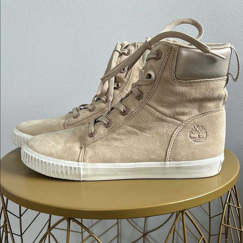Timberland Women's Tan High-Top Sneakers